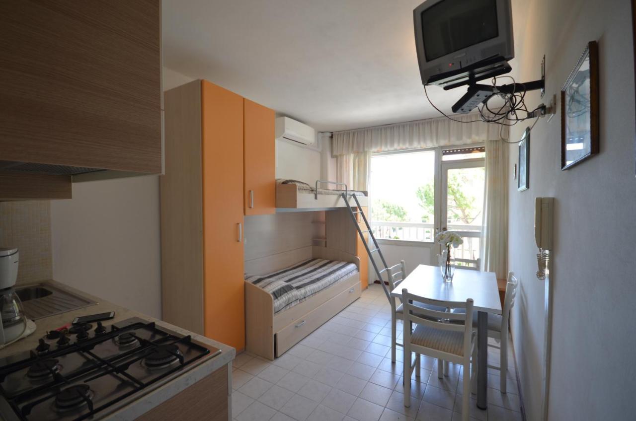 Appartamenti Bristol Bibione Buitenkant foto
